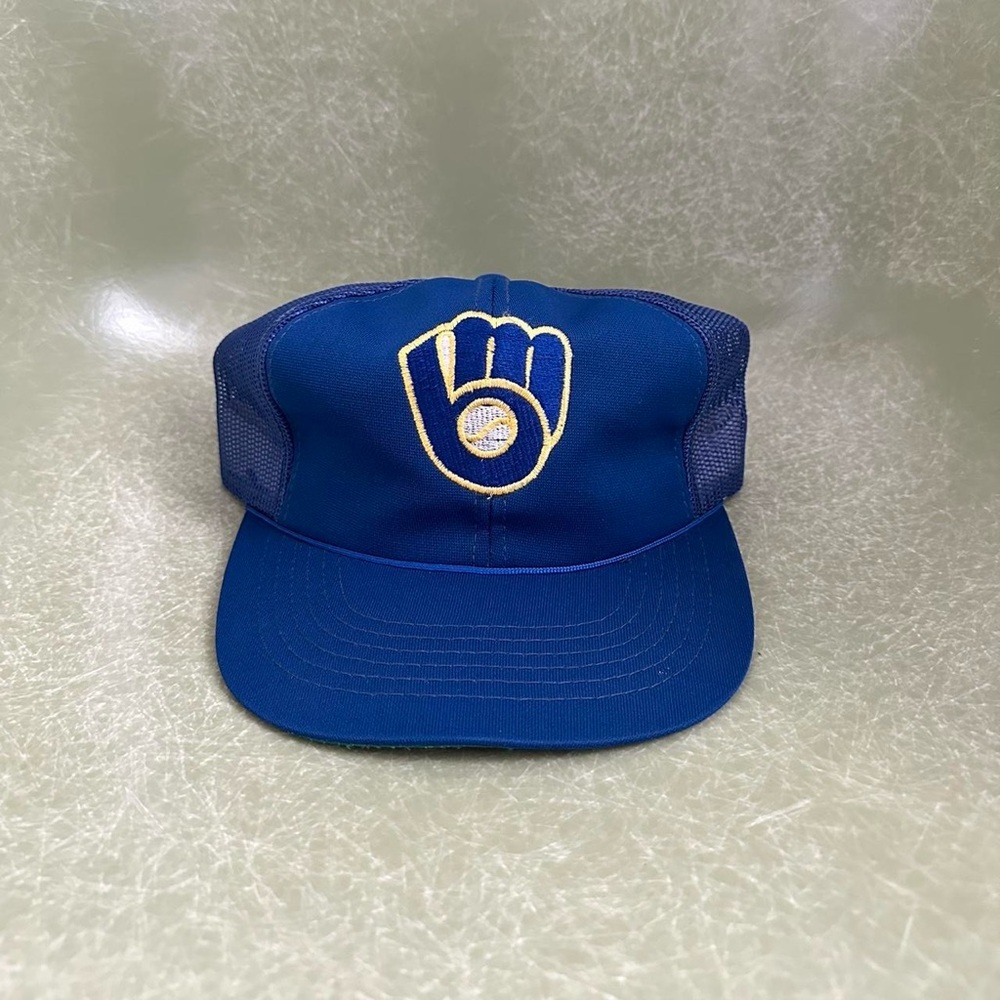 Vintage 1990s Old Deadstock Milwaukee Brewers Trucker Hat